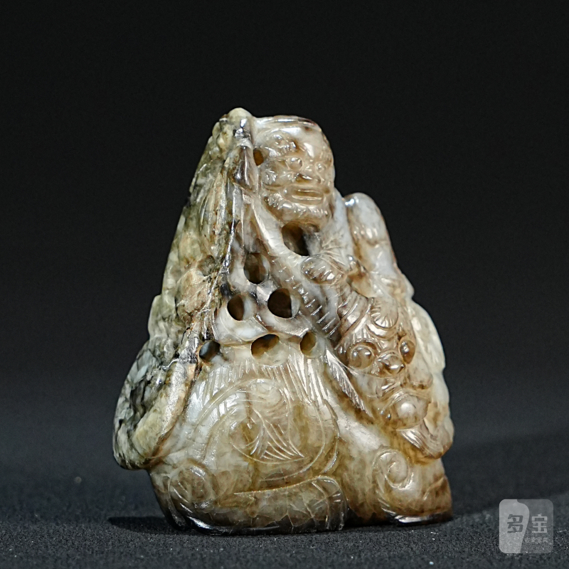 明 胡人戏狮玉佩